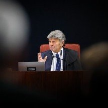 Fux defende que Mauro Cid seja condenado por abolição do Estado - Gustavo Moreno/STF
