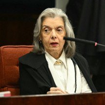 Cármen Lúcia: 'Nesta ação penal pulsa o Brasil que me dói" - EVARISTO SA / AFP