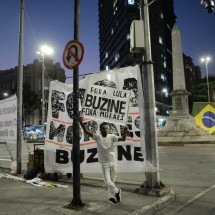 Bolsonaro condenado: manifestantes criticam STF em ato na Praça Sete, em BH