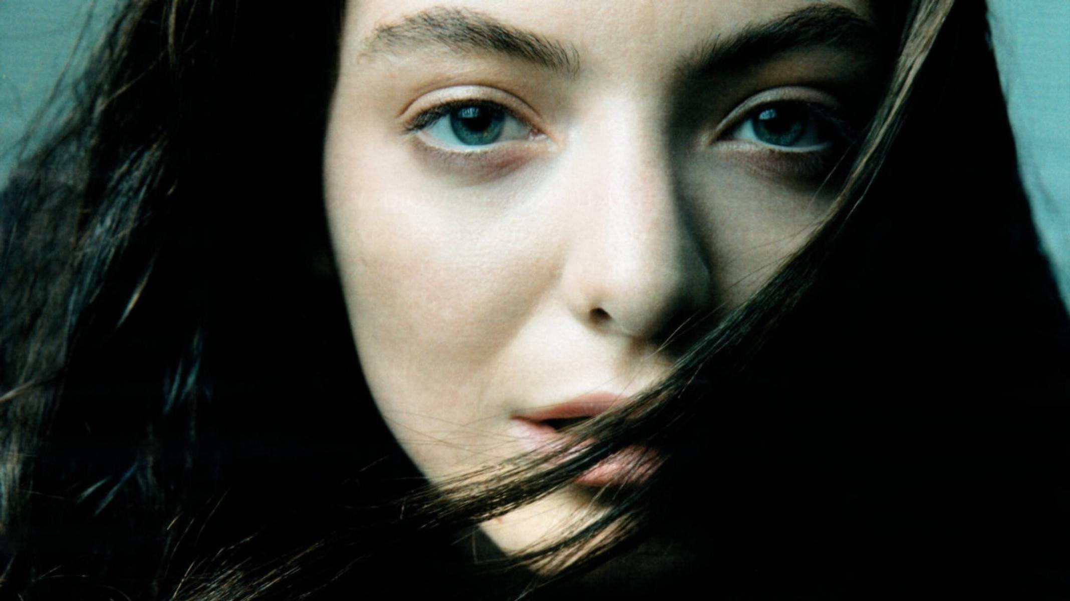 Lorde se abre sobre drogas, espiritualidade e identidade de gênero