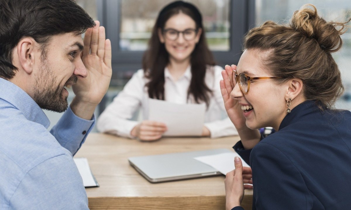 Quando os colaboradores entendem que o fato de cometer alguns erros não é motivo de punição, mas referência para mudanças, eles tendem a atuar com maior coragem e segurança -  (crédito: FREEPIK)