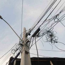 Moradores de BH denunciam clube por 'gato' de energia elétrica  - Túlio Santos/EM/DA Press