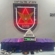 MG: PM apreende 76 barras de maconha e prende dois em Governador Valadares - PMMG