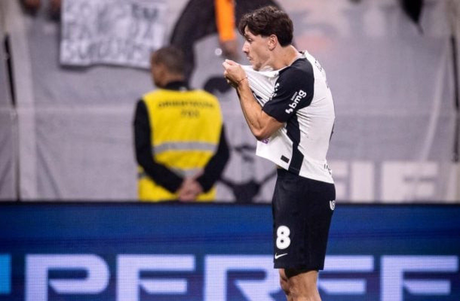 Garro encerra jejum de seis meses com gol e busca sequência no Corinthians