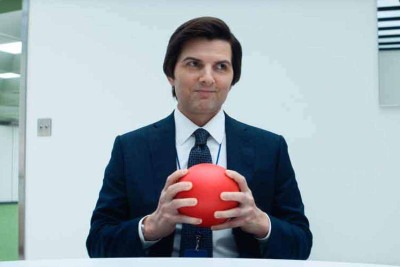 Serie Ruptura, estrelada por Adam Scott, recebeu maior número de indicações e deve levar ao menos 9 estatuetas, segundo especialistas -  (crédito: Apple/Divulgação)