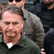 Perícia médica conclui que Bolsonaro tem hérnia e necessita de cirurgia - Pablo PORCIUNCULA / AFP    