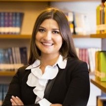 Filha de Fachin é agredida por homem em universidade: 'Lixo comunista' - Fachin Advogados Associados/Divulgação