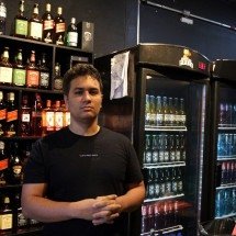 Projeto de lei quer limitar horário distribuidoras de bebidas em BH -  Jair Amaral/EM