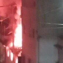 Mulher bêbada incendeia casa de ex e é presa em Minas - Reprodução/Redes sociais