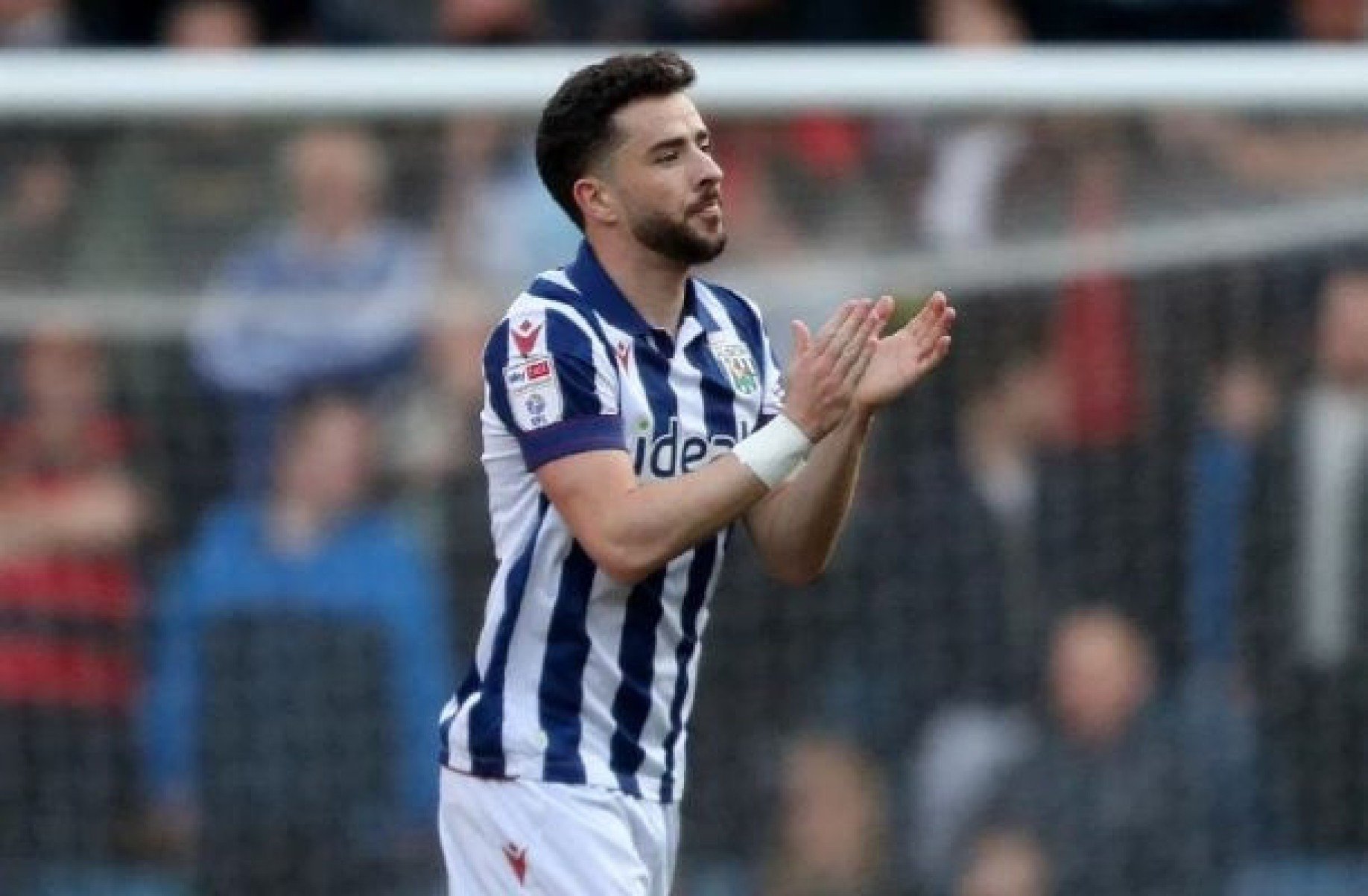 Boto explica desistência do Flamengo na negociação por Mikey Johnston: “Questão de timing”