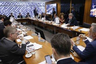 Como os partidos se preparam para votar a anistia na Câmara