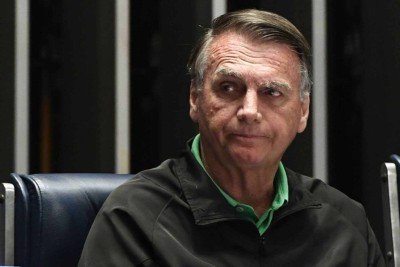 Diagnóstico de câncer de pele aumenta preocupações da família de Bolsonaro -  (crédito: Platobr Politica)