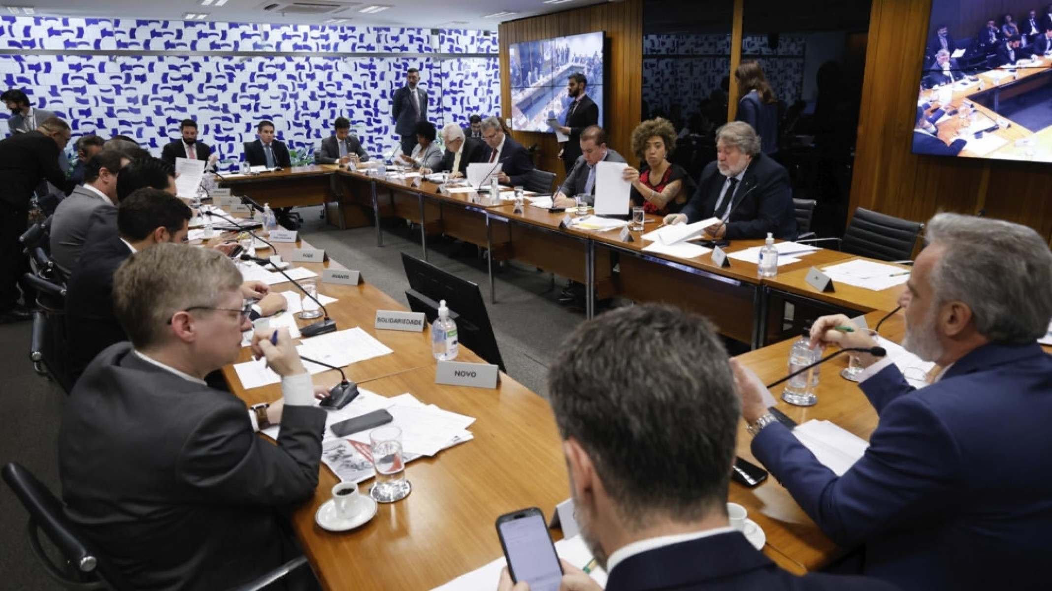 Bolsonaro condenado: como os partidos se preparam para votar a anistia - Platobr Politica