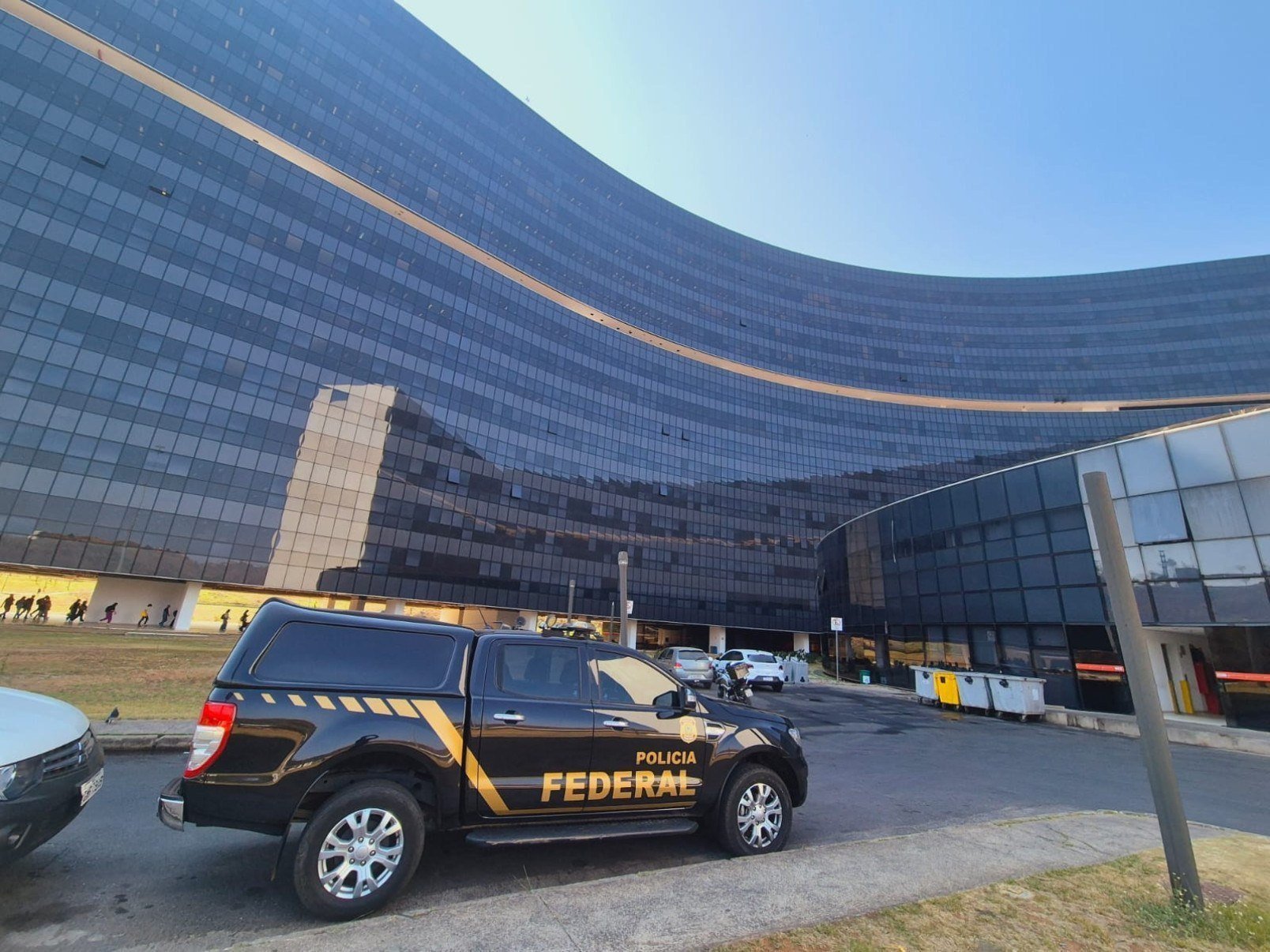 Operação Rejeito, deflagrada pela Polícia Federal (PF), cumpre mandados de prisão preventiva e busca e apreensão em Minas gerais, incluindo Belo Horizonte