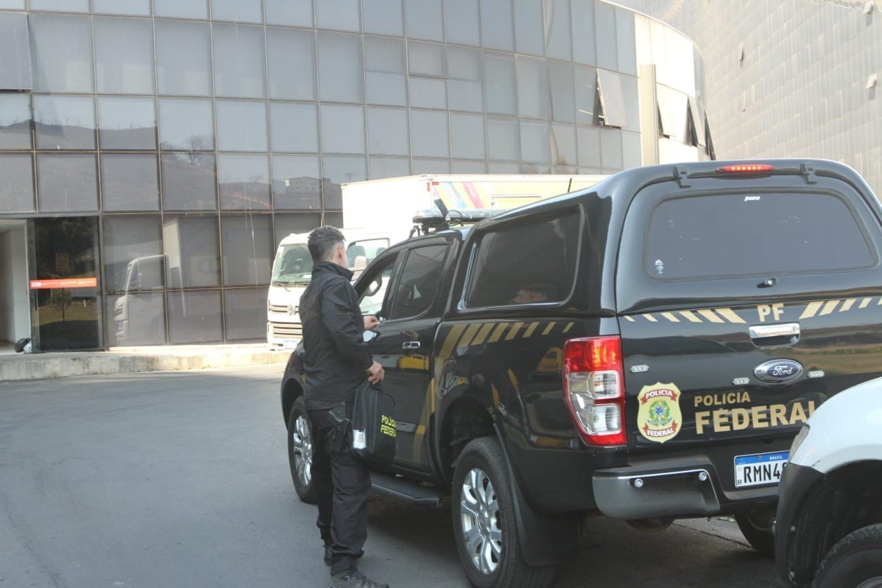 Operação Rejeito, deflagrada pela Polícia Federal (PF), cumpre mandados de prisão preventiva e busca e apreensão em Minas gerais, incluindo Belo Horizonte