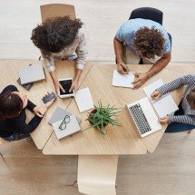 Semana de 4 dias: os países que já testam e o que podemos aprender