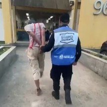 Homem vestido de Chaves é preso com drogas 