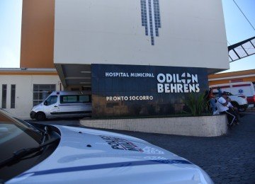 Homem foi socorrido ao Hospital Odilon Behrens, no Noroeste de BH -  (crédito: Gladyston Rodrigues/EM/D.A. Press)
