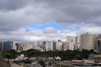 Capital mineira terá domingo nublado, segundo a Defesa Civil -  (crédito: Leandro Couri/EM/D.A Press)