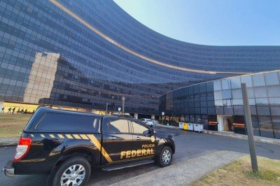 Operação Rejeito deflagrada pela Polícia Federal cumpriu 15 mandatos de prisão preventiva de pessoas suspeitas de fraudar licenças ambientais -  (crédito: Jair Amaral/EM/D.A Press)