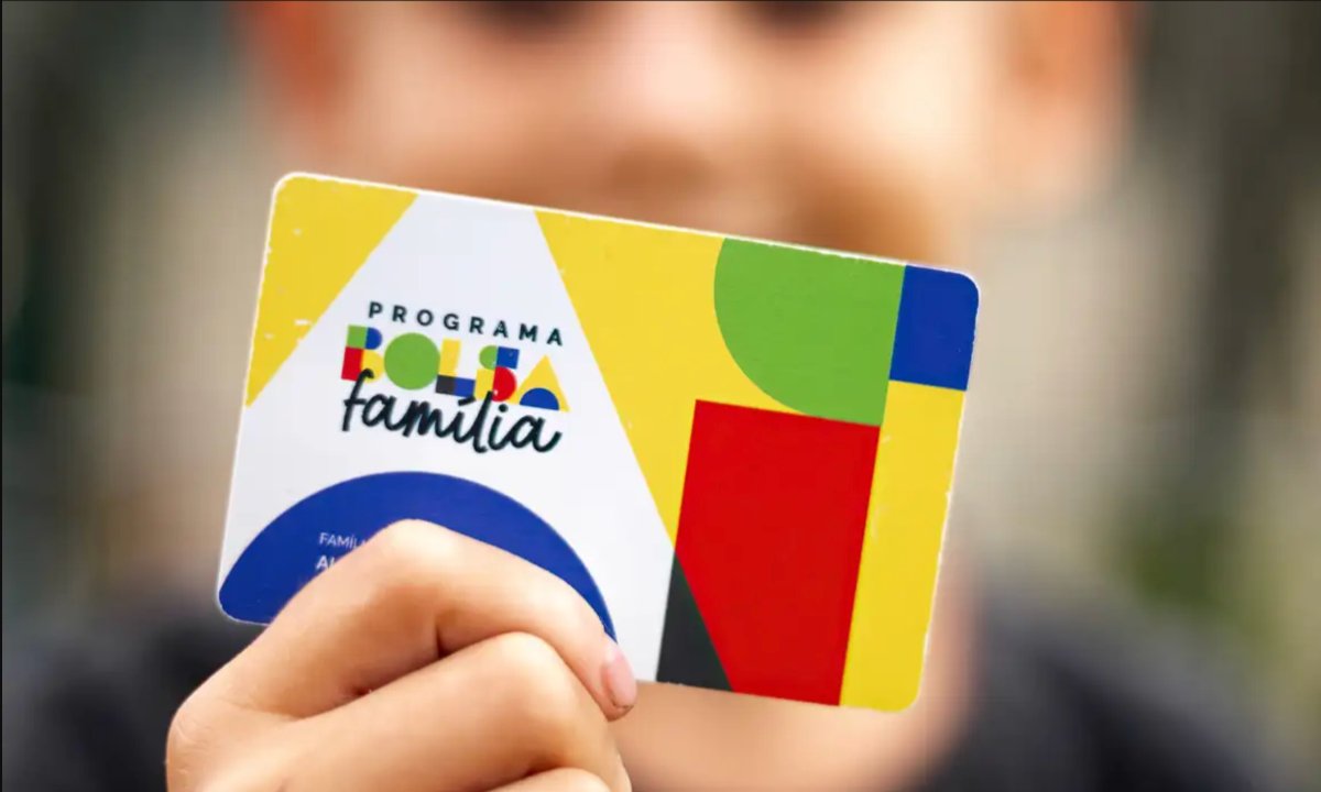 Bolsa Família bloqueado? Saiba os 5 principais motivos e como resolver