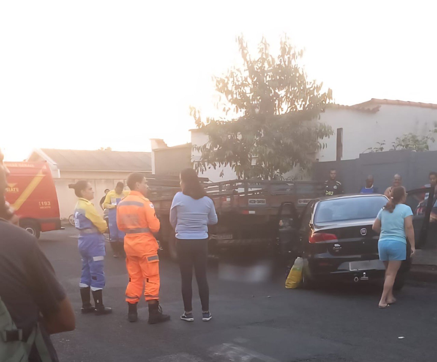 Vídeo: Idosa morre esmagada entre carro e caminhão em Uberlândia