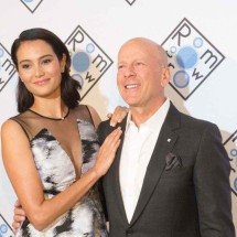 Esposa detalha comunicação especial com Bruce Willis, que enfrenta demência - AFP