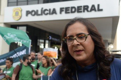 Deputada federal Duda Salabert (PDT-MG) esteve presente em ato de servidores do Sisema em apoio à operação da PF que investiga fraudes em licenças ambientais -  (crédito: Túlio Santos/EM/D.A.Press)