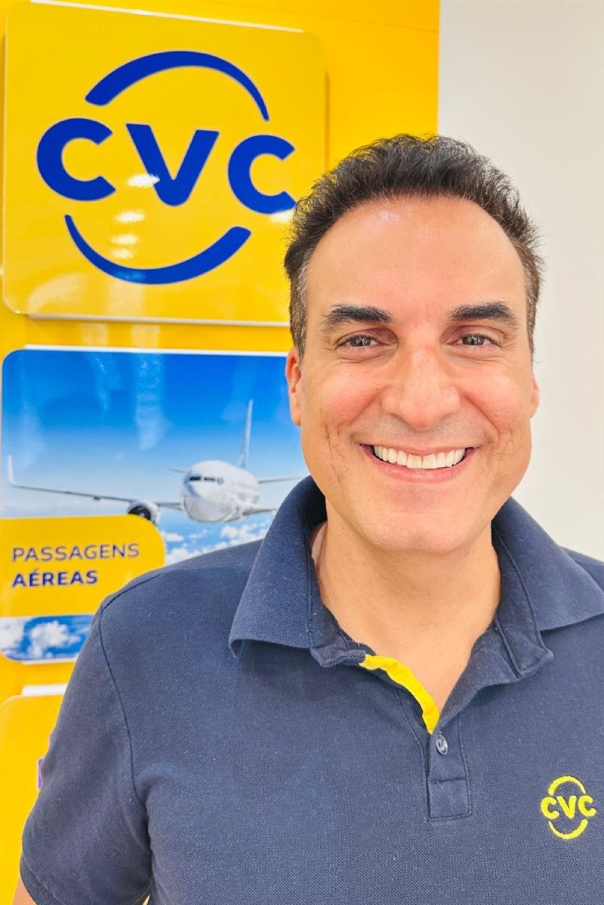 Claudio Villanova, master franqueado da CVC em Minas Gerais anuncia expansão de lojas nos próximos anos