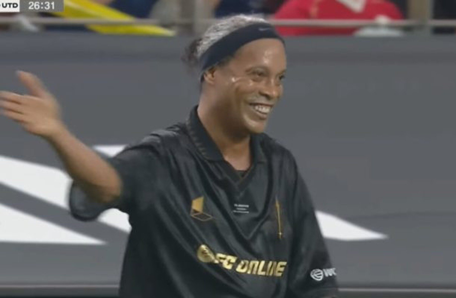 Ronaldinho Gaúcho se torna embaixador de liga alternativa de futebol nos EUA