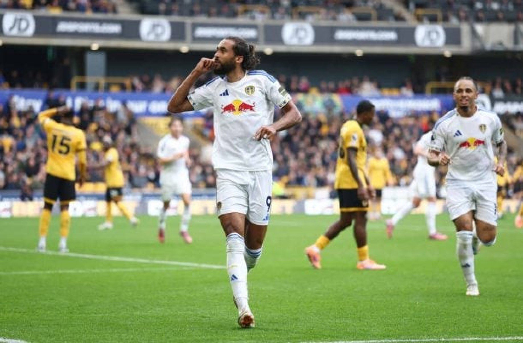 Com Arias e André no banco, Wolves perdem a quinta seguida na Premier League