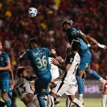Atuações do Corinthians contra o Sport: Timão sofre para criar e com desatenção na defesa - Paulo Paiva/ Sport Recife