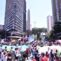 Protesto em BH tem bandeiras do Brasil e de Minas - Gladyston Rodrigues/EM/D.A Press