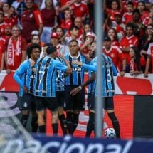 Atuações do Grêmio contra o Inter: Virada na superação após erros individuais - Lucas Uebel / Grêmio FBPA