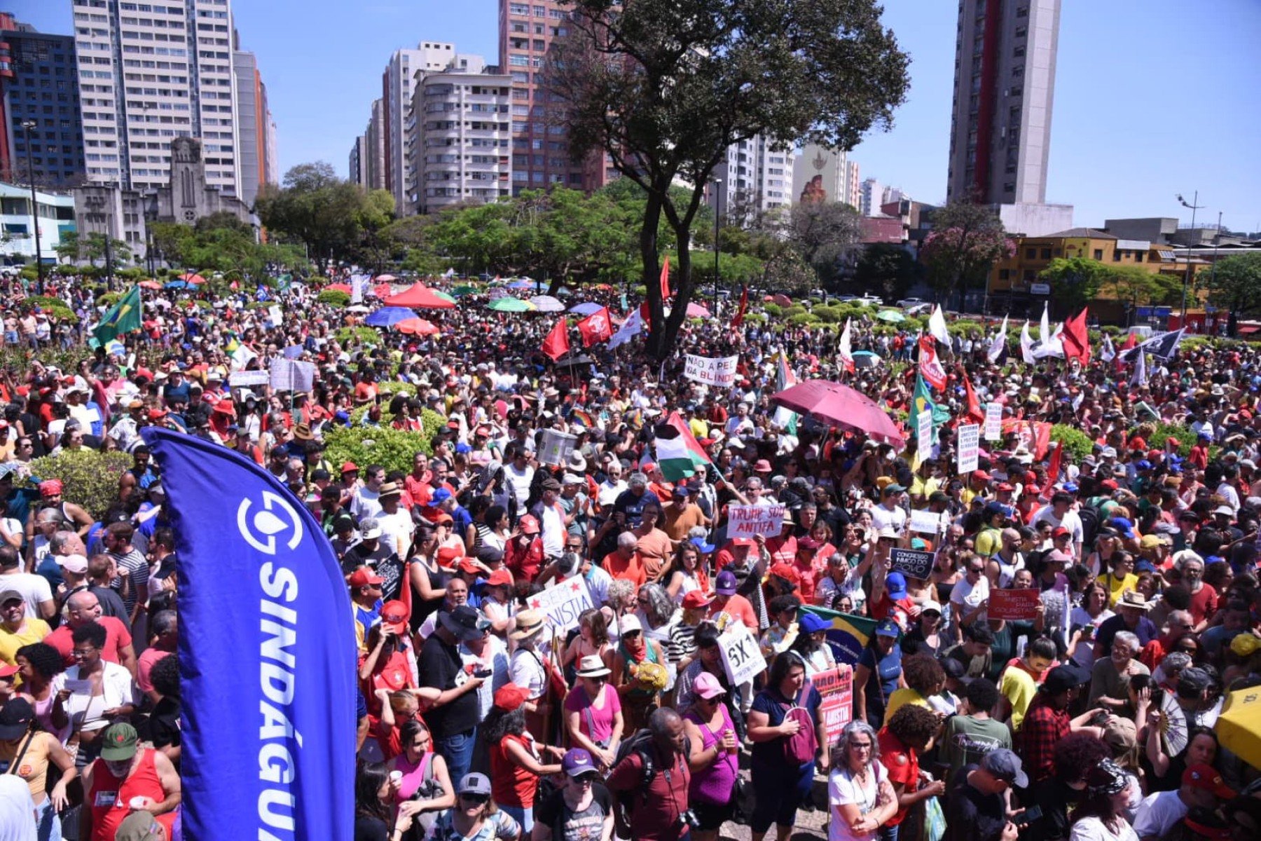 Manifestantes vão às ruas contra PEC da Blindagem e PL da Anistia
-Gladyston Rodrigues/Em/D.A Press