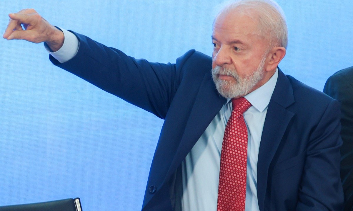 Lula relata pane em avião da FAB: 'Descemos com medo que pegasse fogo' - A popularidade de Lula: o que as pesquisas dizem sobre o presidente