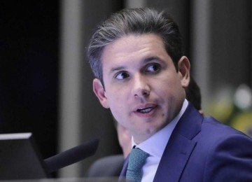 Após ser alvo dos protestos, Motta tenta avançar com pautas ‘positivas’ -  (crédito: Platobr Politica)