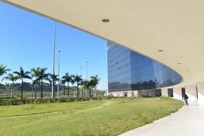 Cidade Administrativa, sede do governo de Minas, cuja dívida total atingiu R$ 196 bilhões -  (crédito: Clarissa Barçante/ALMG)