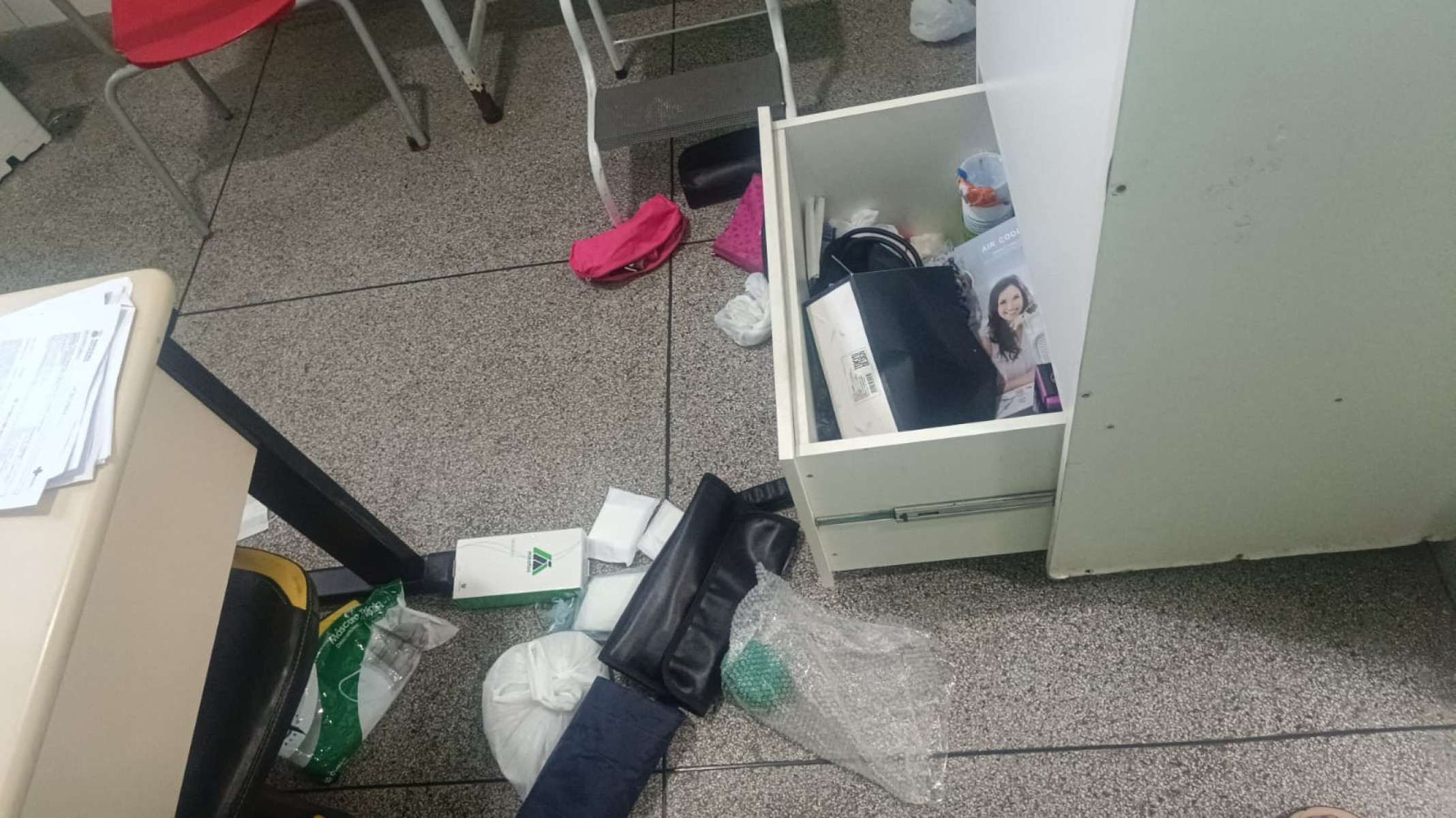 Local foi encontrado revirado por agentes da Guarda Municipal e policiais militares-Redes sociais