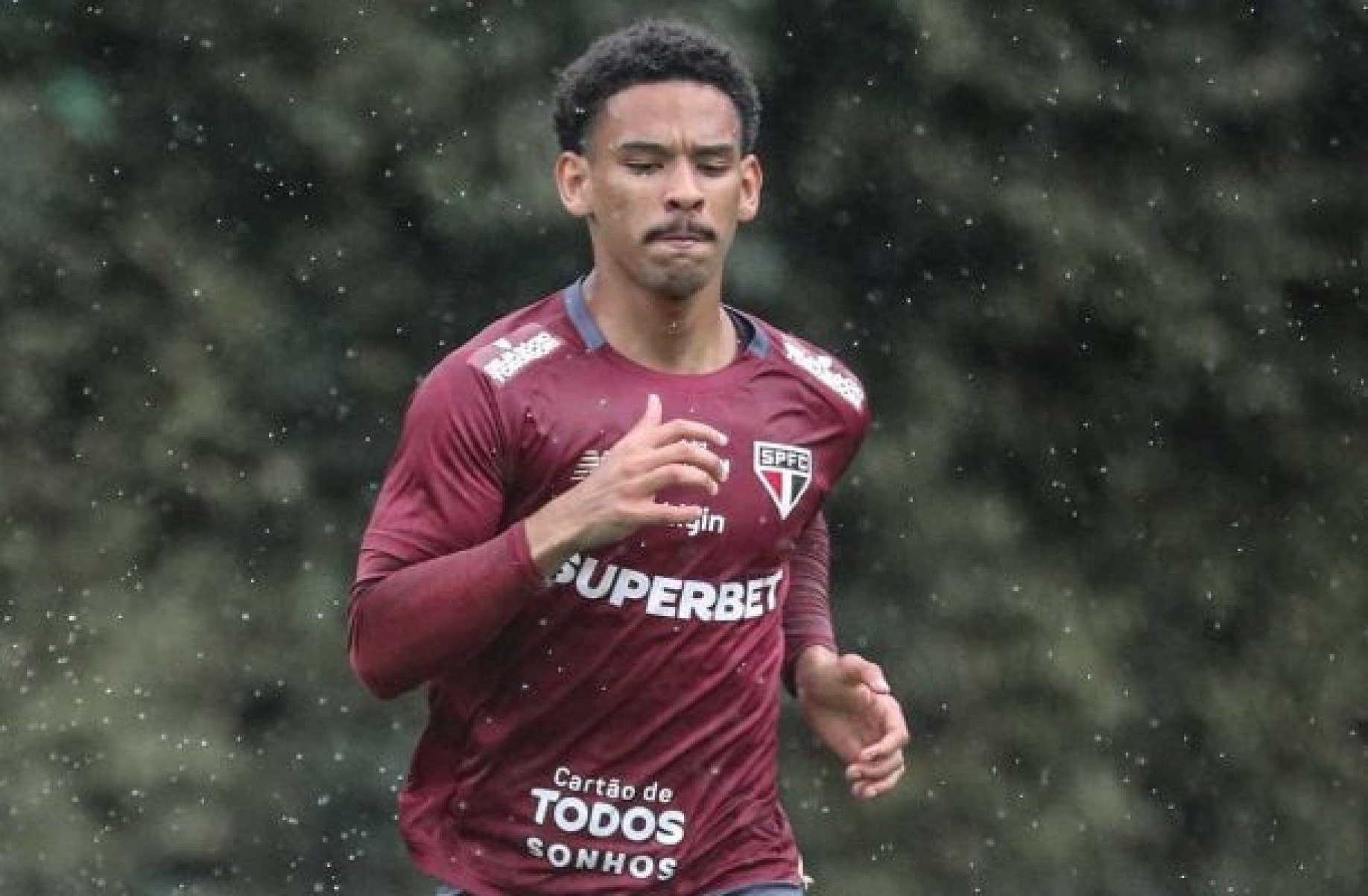 Volante inicia transição e pode ficar à disposição no São Paulo nesta temporada