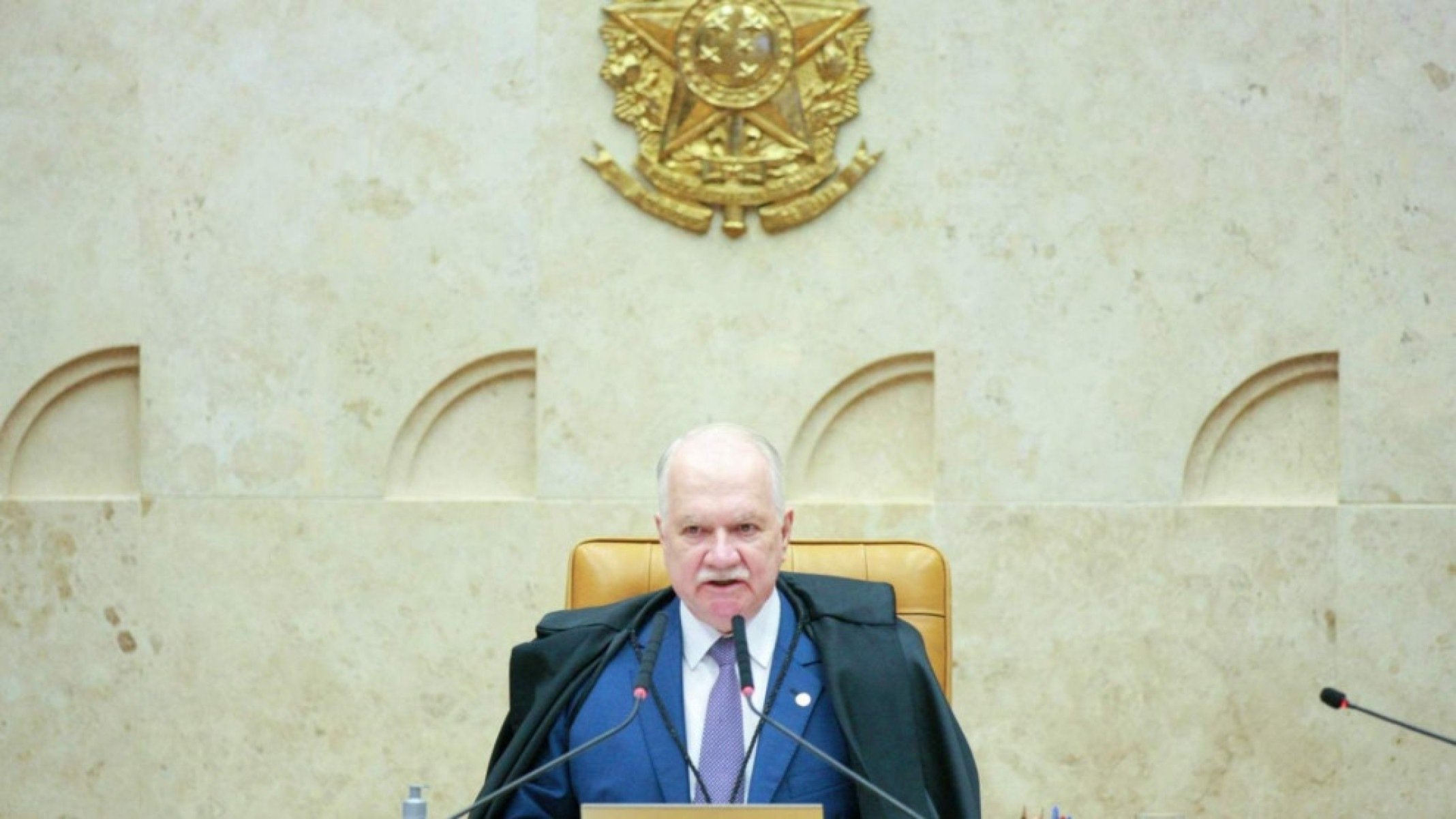 Fachin diante dos desafios de enfrentar antidemocratas e tirar o STF dos holofotes