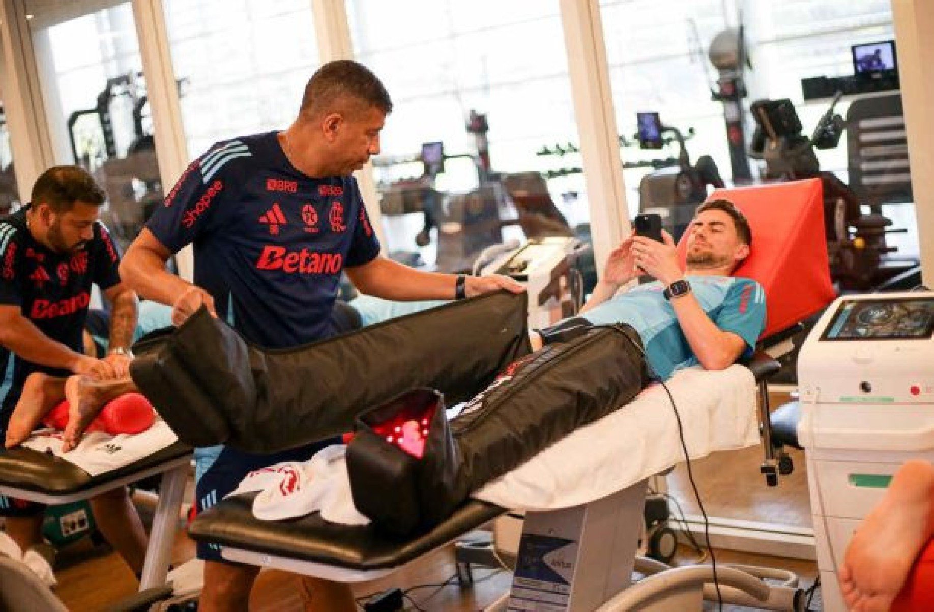 Flamengo projeta retorno de Jorginho contra o Estudiantes