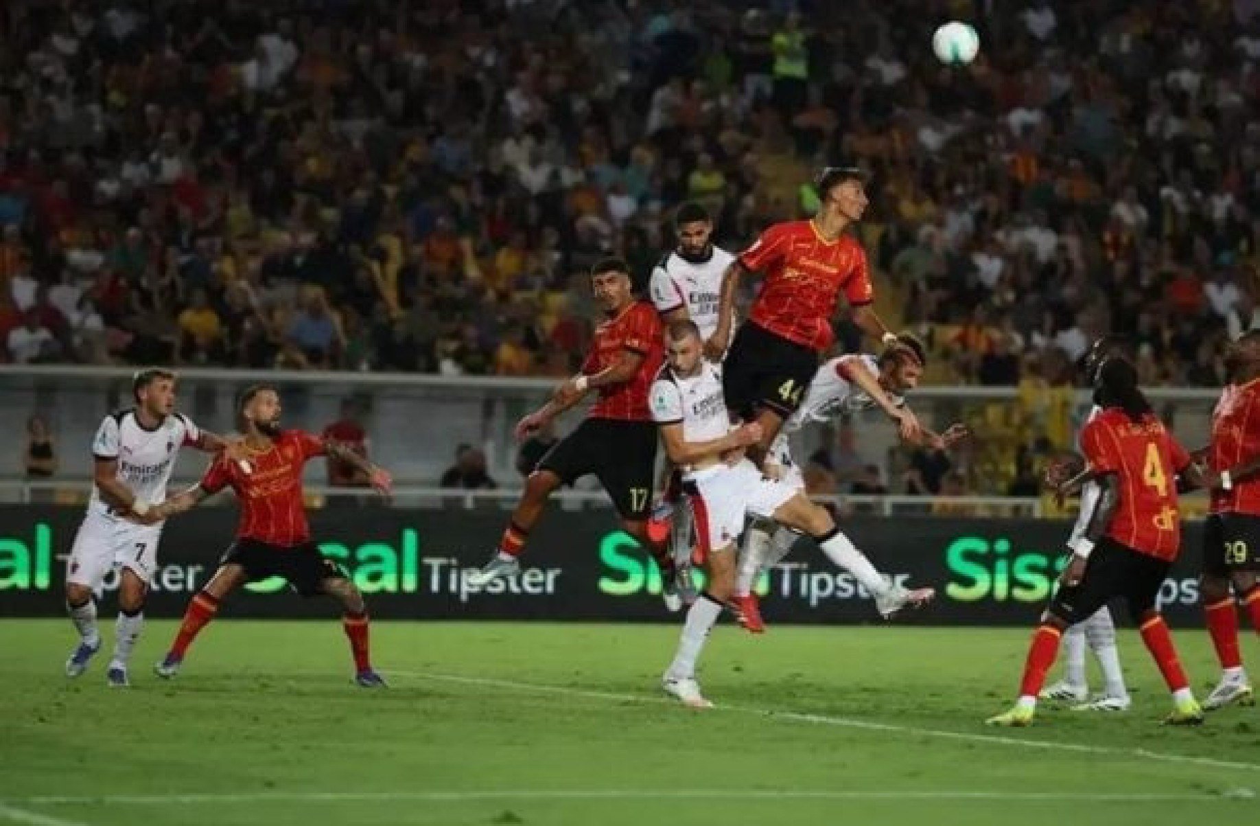 Milan x Lecce: onde assistir, escalações e arbitragem