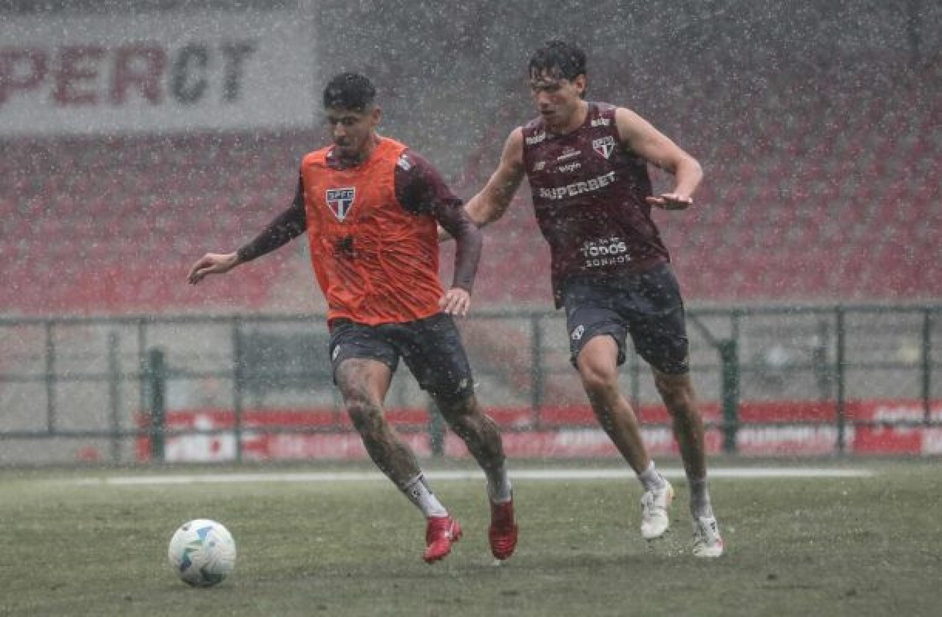 São Paulo inicia preparação para duelo decisivo contra a LDU
