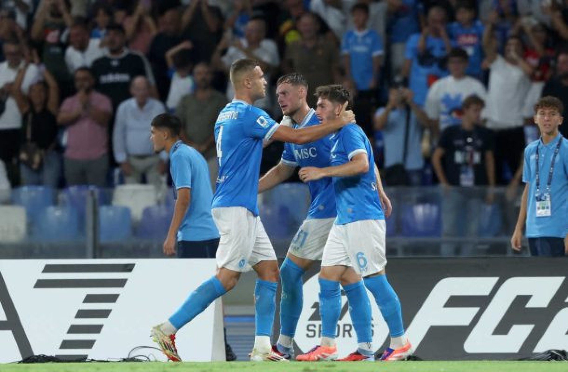 Napoli vence o aguerrido Pisa e mantém 100% no Italiano. Lorran marca no fim