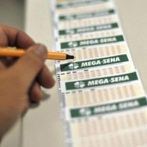 Mega-Sena acumula e vai a R$ 54 milhões; 7 apostas de Minas acertam a quina - Marcello Casal Jr/Ag. Brasil