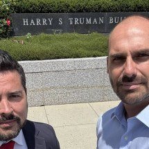 Moraes manda intimar Eduardo e Figueiredo, e denúncia pode emperrar sem notificação física - Reprodução/X