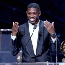 Dembélé substituiu Neymar no PSG e é o melhor jogador do mundo