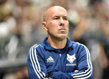 Técnico Leonardo Jardim prepara a Raposa para dois desafios consecutivos no Rio: primeiro o Vasco (sábado) e depois o Flamengo, pelo Brasileiro -  (crédito: Ramon Lisboa/EM/D.A. Press)