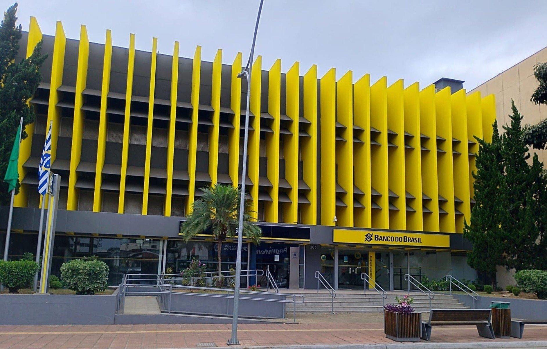 Banco do Brasil promove leilões de imóveis com desconto - DINO